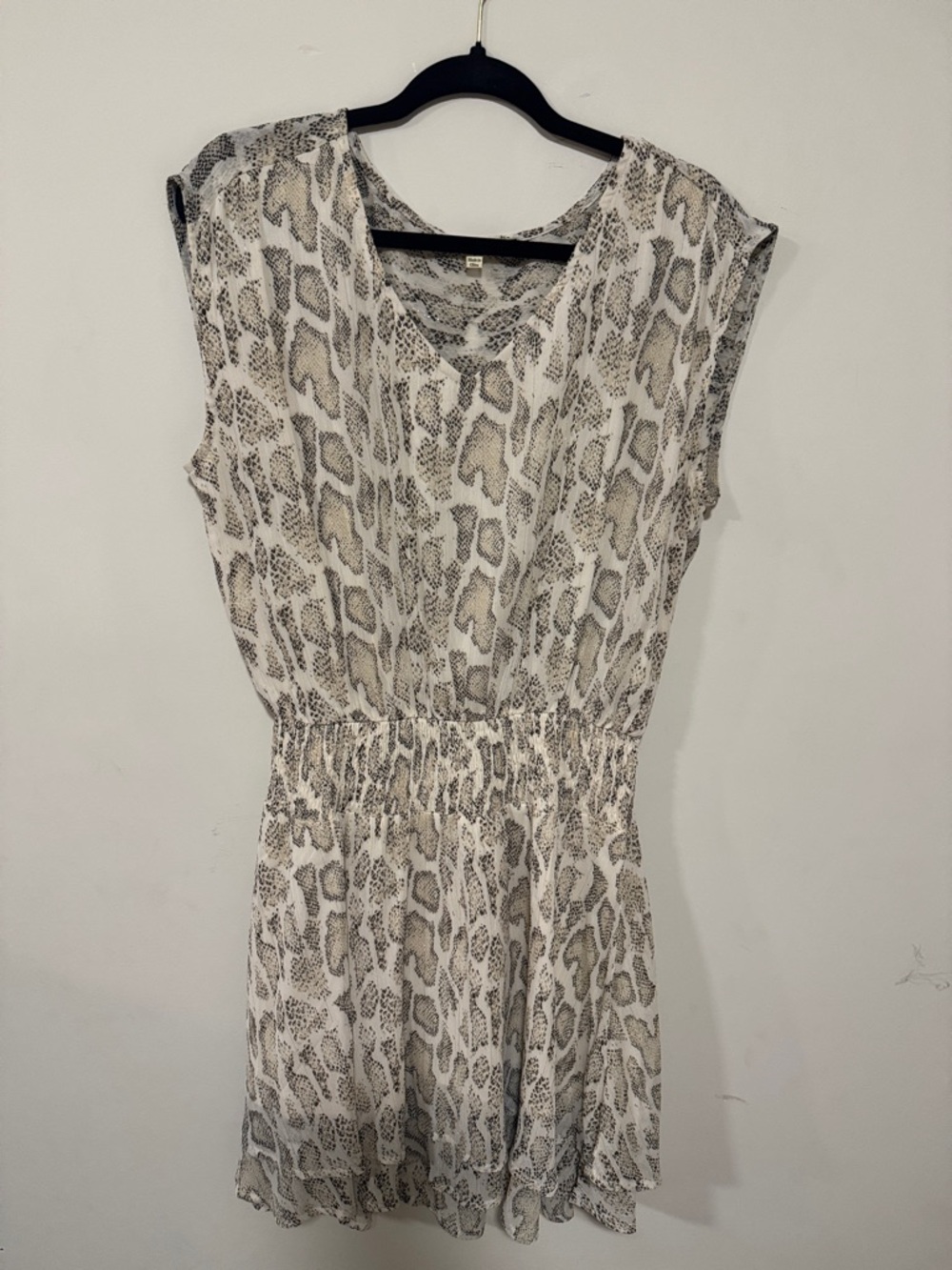 Light Animal-Print V-Neck Women’s Dress in Beige